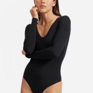 Everlane Woman's V Neck Long Sleeve Bodysuit in Black Sizes Small and Medium NEW